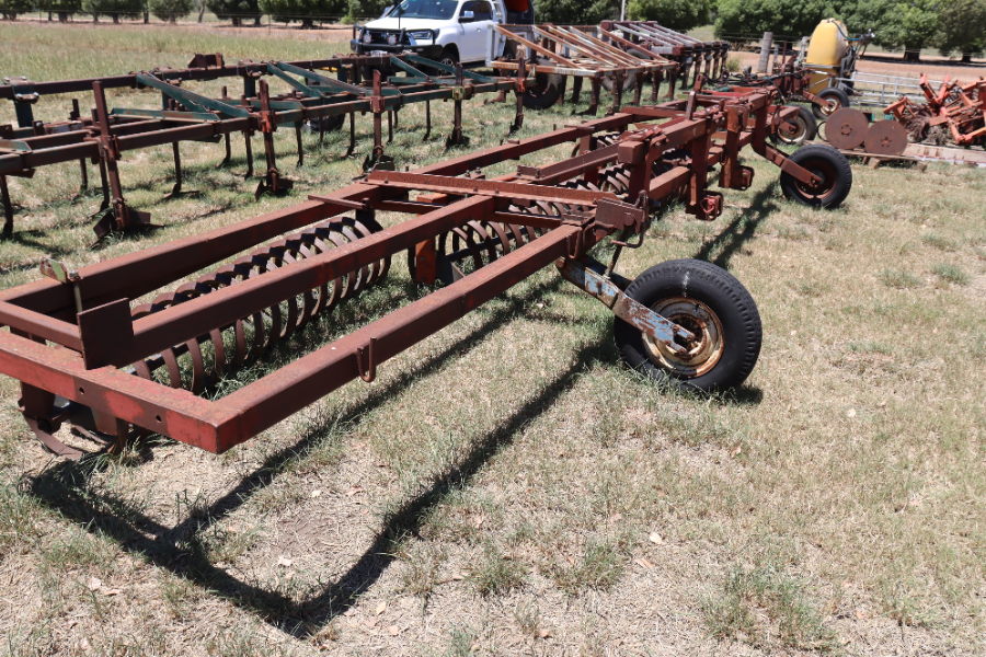Lot 30 - 8m 3PL coil packer 4 gangs | AuctionsPlus