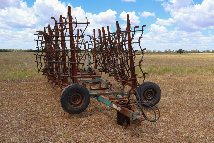 Lot 1 - Jetstream folding harrows | AuctionsPlus