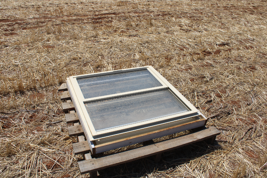 Lot 74 - Windows & frames | AuctionsPlus