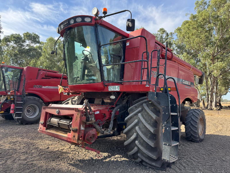 Lot 10 - 2008 Case 7088 Axial Flow Combine | AuctionsPlus