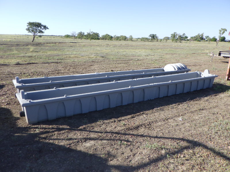 Lot 68 - GOUGH PLASTICS MEGA TROUGH | AuctionsPlus