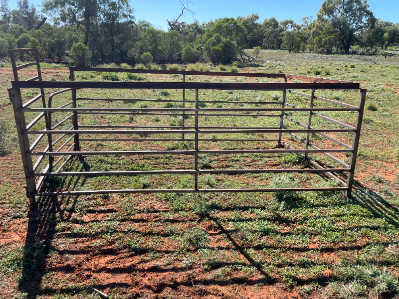 UTE STOCK CRATE - 2 | AuctionsPlus