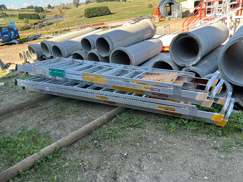 Lot 149 - Aluminium 3m Ladder | AuctionsPlus