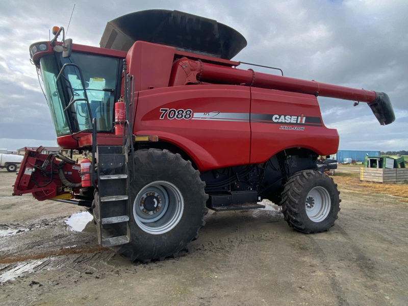 Lot 203 - CASE IH - 7088 HARVESTER | AuctionsPlus