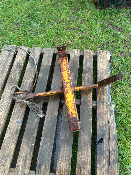 Lot 95 - Ripper | AuctionsPlus