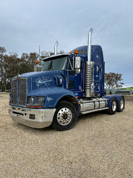 Lot 3 - KENWORTH T408 PRIMEMOVER. | AuctionsPlus