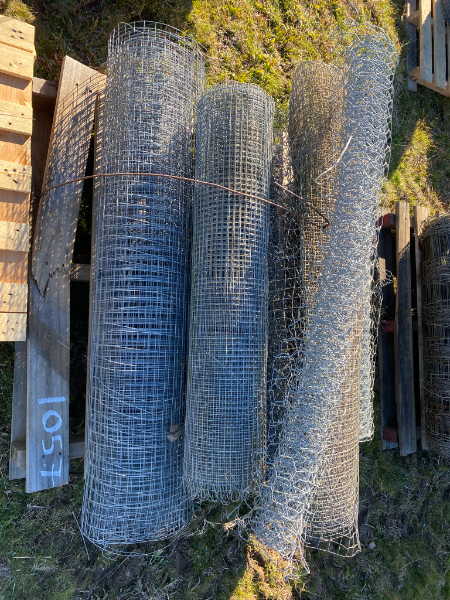 Lot 92 - Avery & rabbit netting | AuctionsPlus
