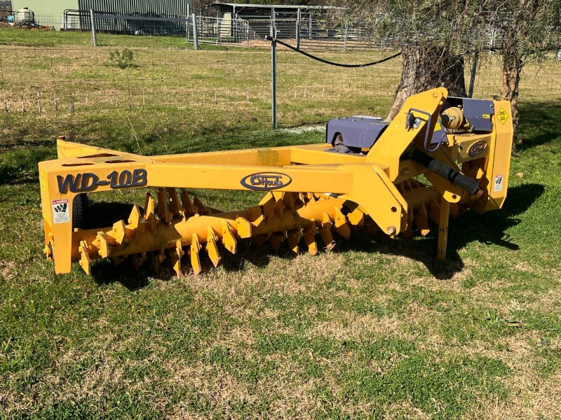 Lot 9 - SHOULE WD-10B ROCK RAKE | AuctionsPlus