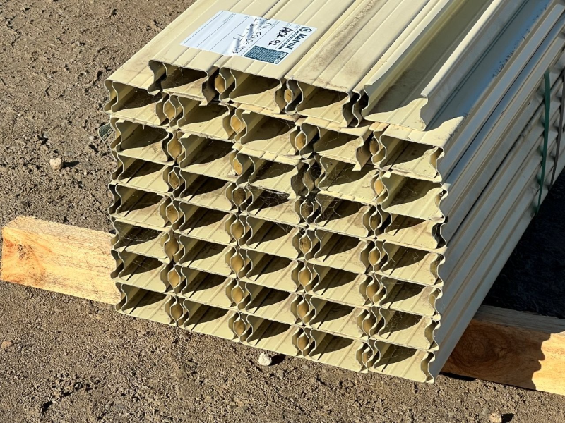 Lot 124 - 77 X FENCE POSTS | AuctionsPlus