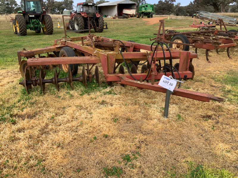 Lot 10 - Offset Disc | AuctionsPlus