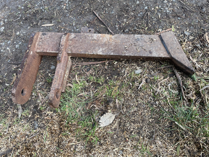 Lot 86 - Single Ripper | AuctionsPlus