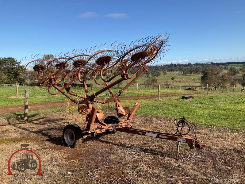 11 Wheel Hay Rake Lot 155 - Silvan 11 Wheel Hay Rake | AuctionsPlus