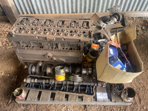 Lot 29 - Engine parts, Block, head ,crank, sump, 6 cylinder, as is where is. | AuctionsPlus