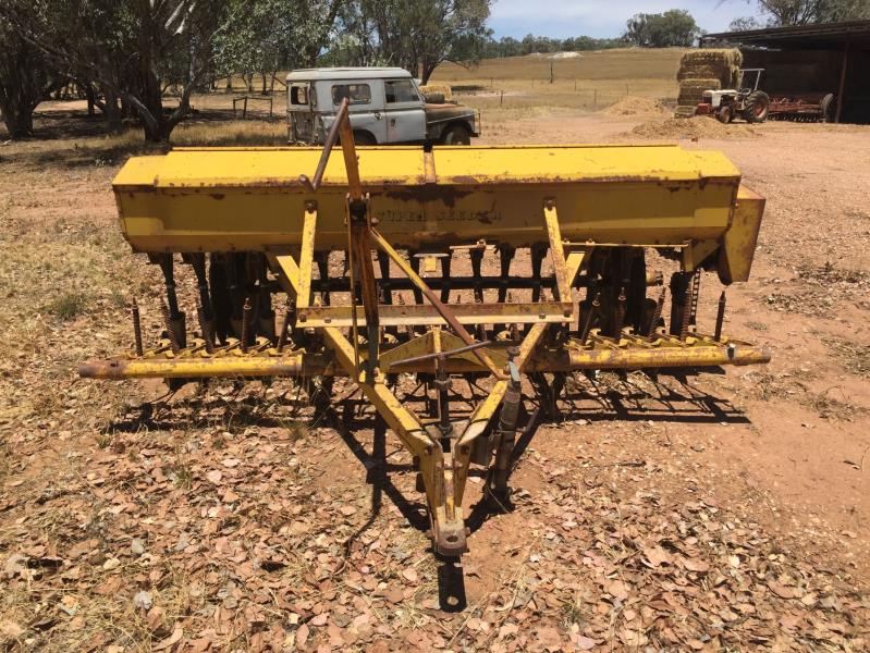 Lot 50 - Connor Shea 18 Disc Super Seeder | AuctionsPlus