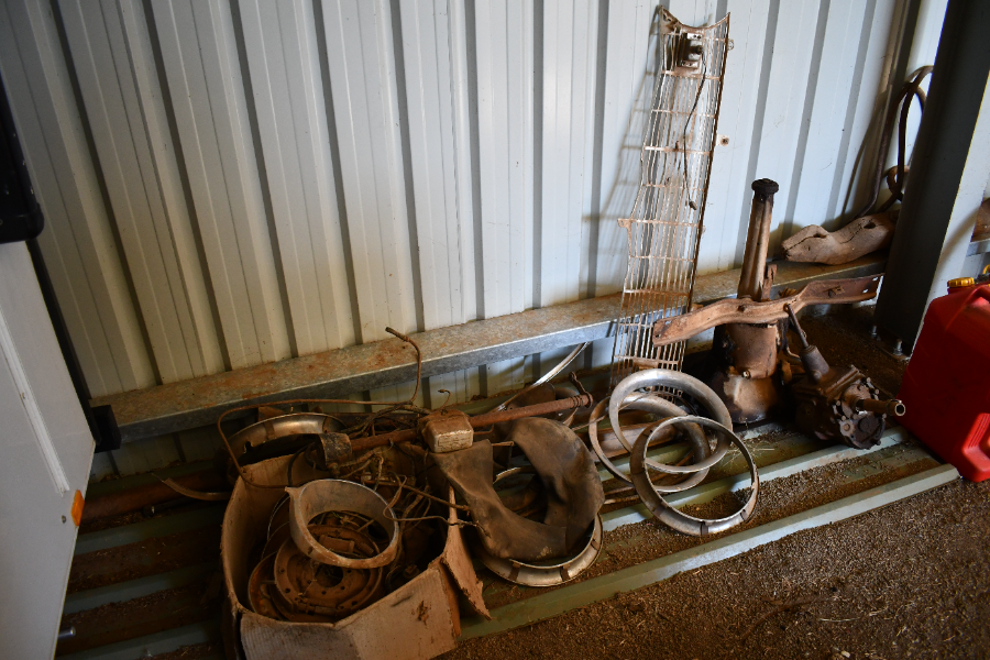 Lot 69 - Ford Falcon parts | AuctionsPlus