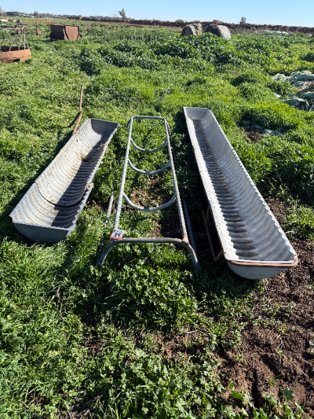 Lot 34 - Grain Troughs & Frame | AuctionsPlus