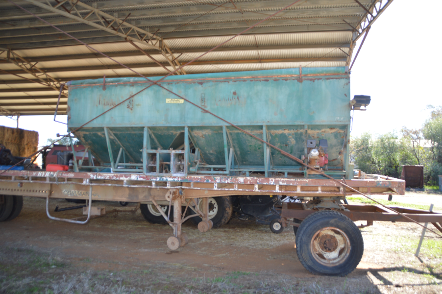 Lot 372 - Jetstream Grouper | AuctionsPlus