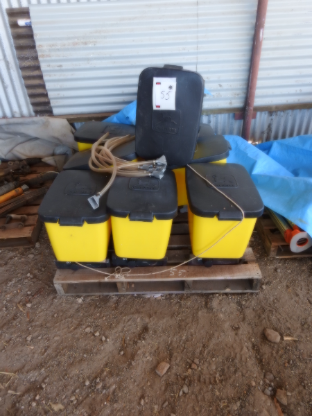 Lot 55 - 8 x JD Granular insecticide boxes | AuctionsPlus