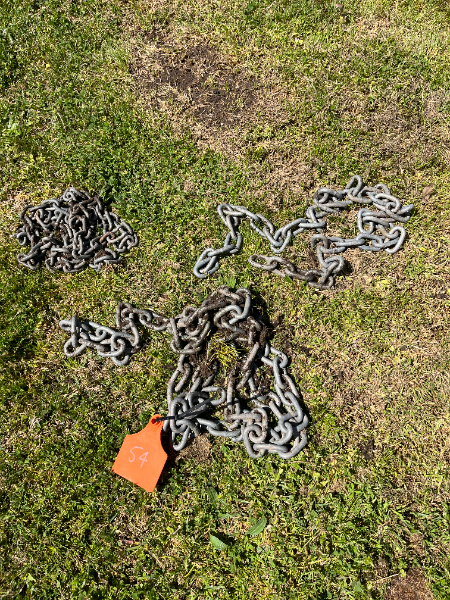 Lot 54 - Assorted lengths and sizes of chain | AuctionsPlus