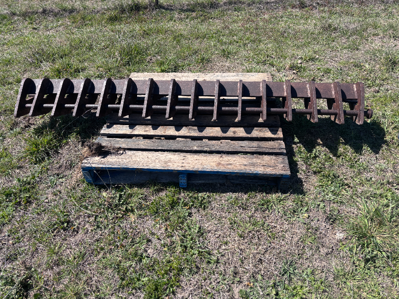 Lot 14 - STICK RAKE | AuctionsPlus