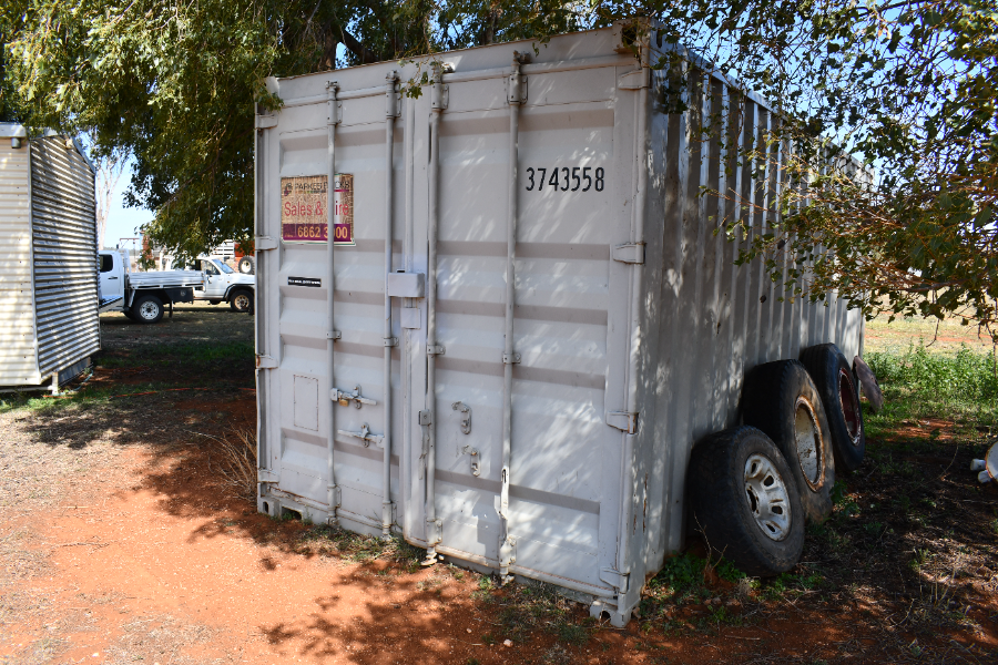 Lot 32 - 20ft shipping container | AuctionsPlus
