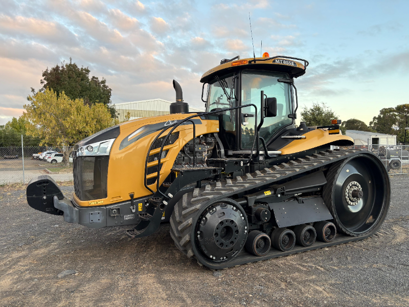 Lot 32 - CAT Challenger MT855E | AuctionsPlus