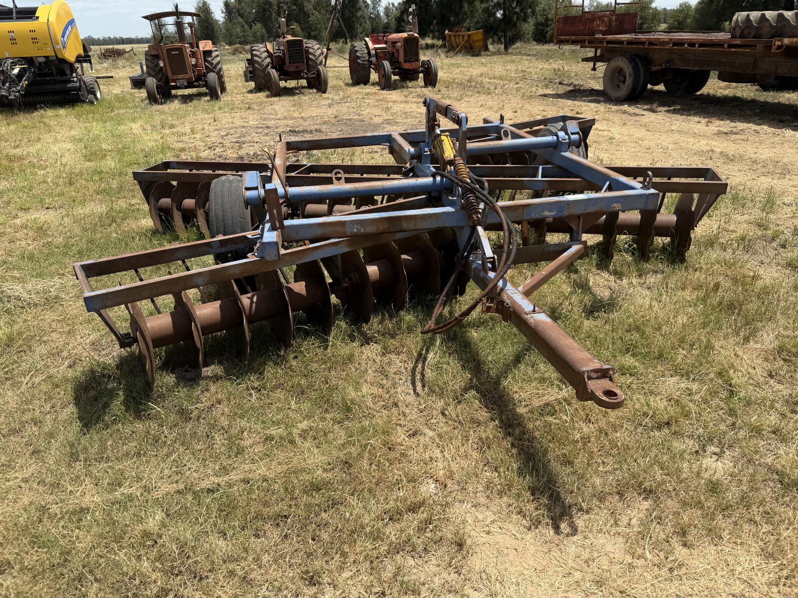 Lot 10 - Grizzly Grumpy offset disc plough, model G36, near new discs ...