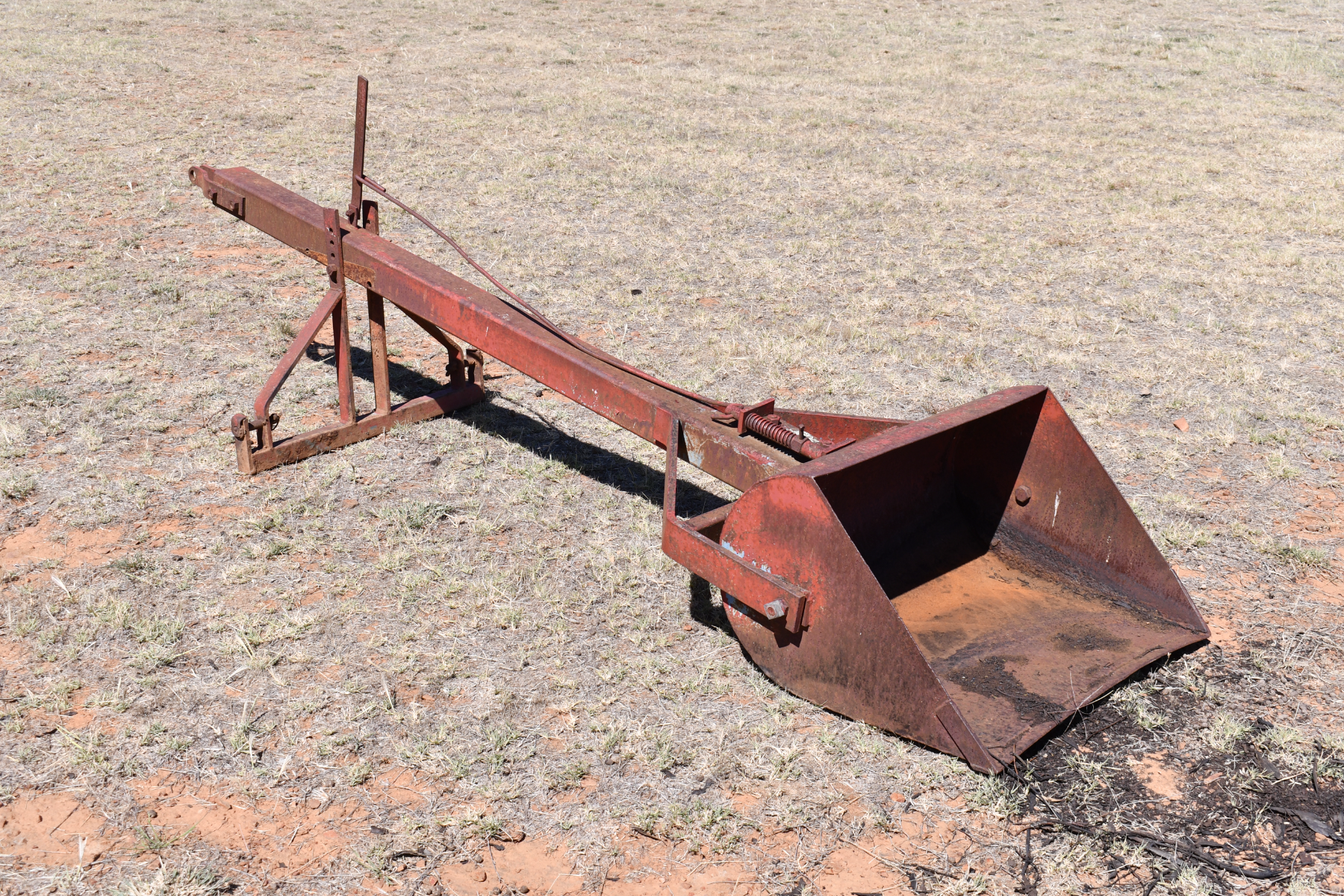 Lot 28 - 3pl rear bucket | AuctionsPlus