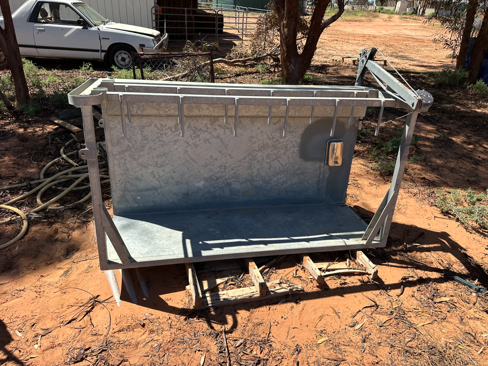 Lot 29 - Roo Rack | AuctionsPlus