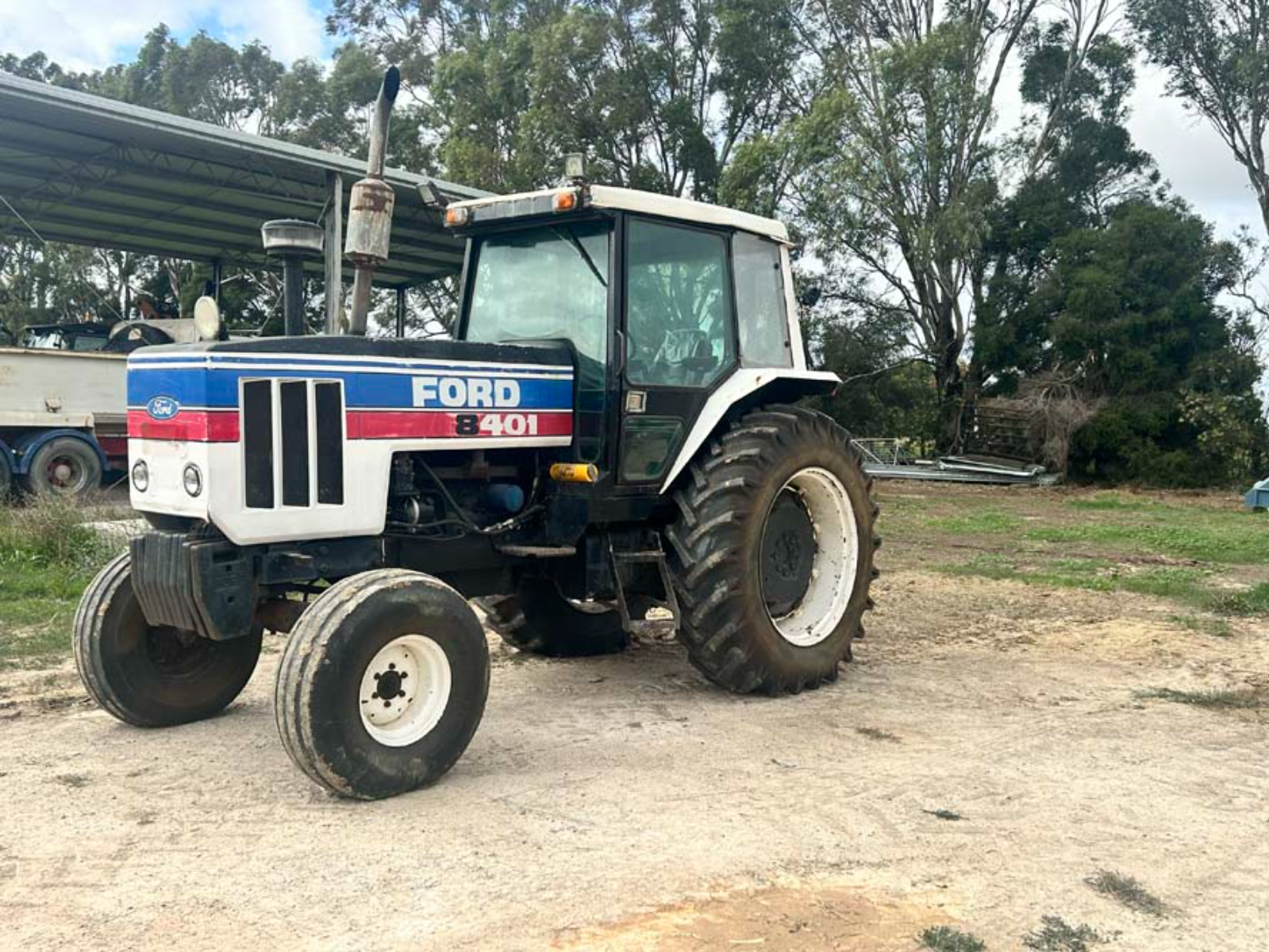 Lot 294 - Ford 8401 2WD Tractor | AuctionsPlus