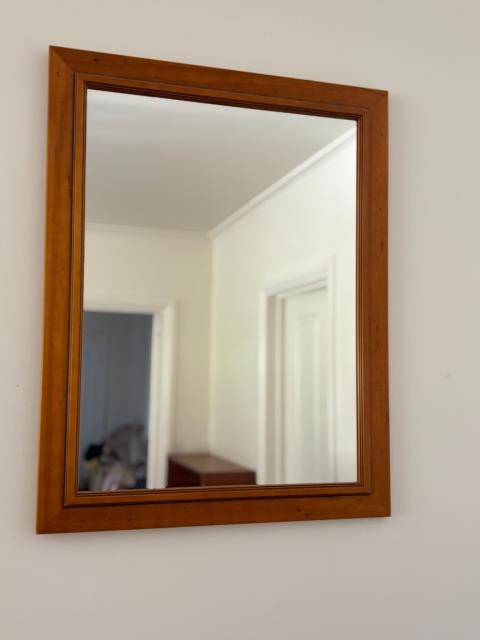 106 · Mirror & 2 x Clocks (Used)