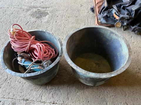 020 · Copper Pots x 2 & Grinder (Used)