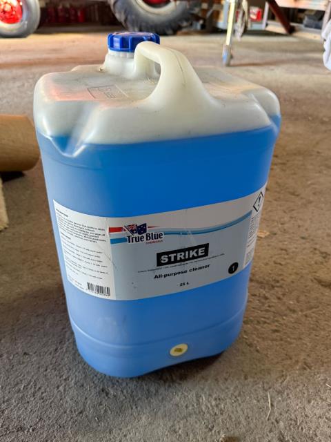 029 · Strike All-purpose Cleaner 25 litres (Used)