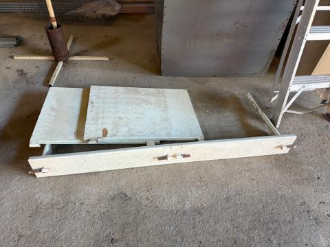 030 · Ute Tray Platform (Used)