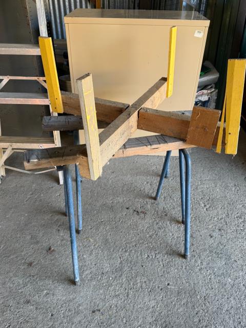 031 · Ladder & Work Horses (Used)