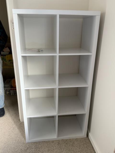 073 · Bookshelf (Used)