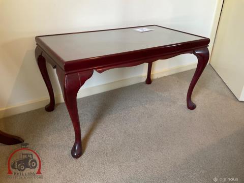 015 · Queen Ann Coffee Table