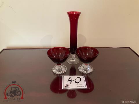 040 · Assorted Ruby Glass