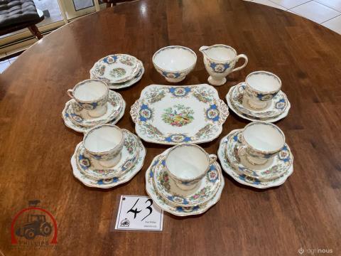 043 · FOLEY China ''Broadway'' V2651 Tea Set