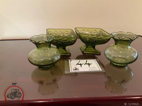 044 · 2 x Green Vases & Sweets Dishes