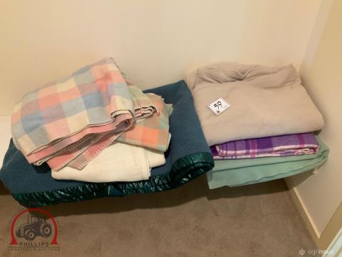 059 · Assorted Blanket Qty 8