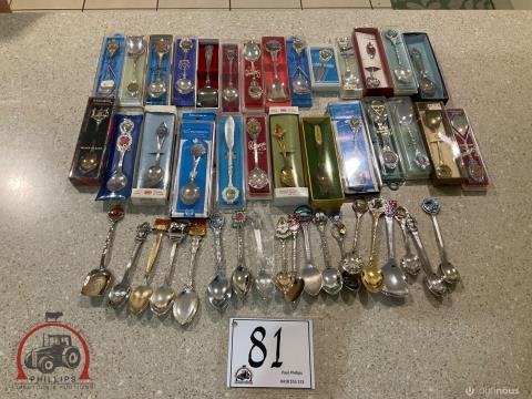 081 · Vast Array Of Souvenir Tea Spoons, 46 Of