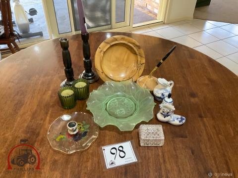 098 · Assorted Items