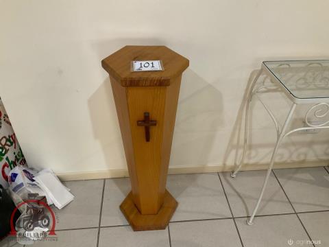 101 · Church Pedestal