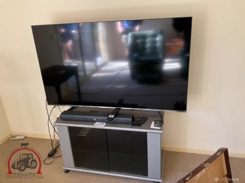 109 · HiSense TV & Stand