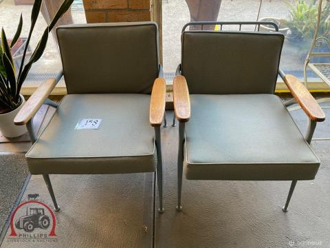 158 · 2 x Outdoor Chairs
