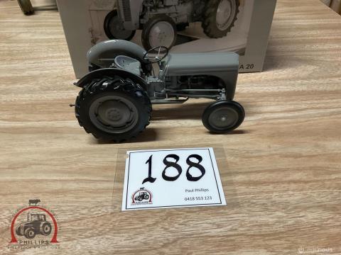 188 · Model: Ferguson TEA 20, 1:16 Sacle