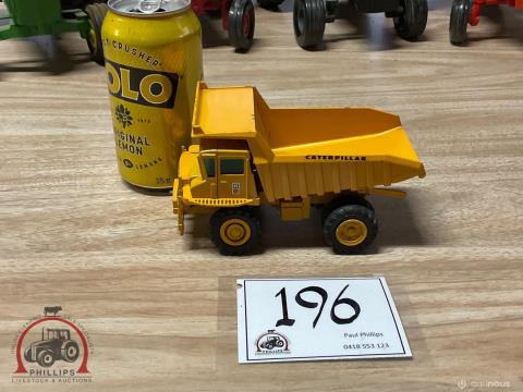 196 · Model: CAT Earth Mover/Dump Truck