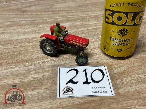 210 · Model: Massey Ferguson 135 Tractor
