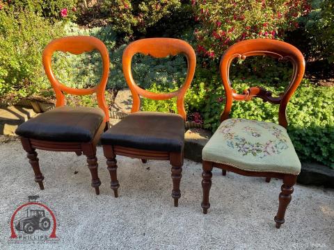 228 · 3 x Vintage Chairs